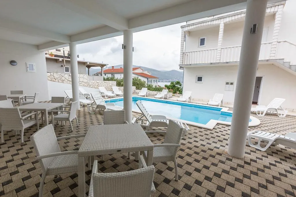 Apartments Bridic Trogir